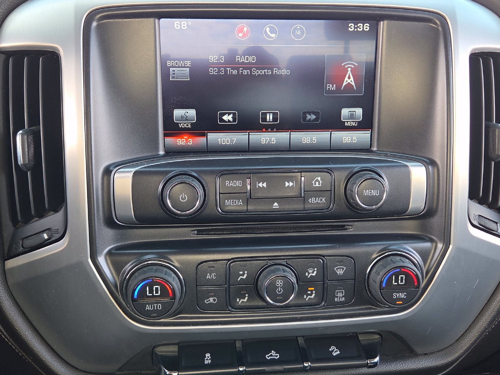 Used 2015 GMC Sierra 1500 SLE w/ SLE Value Package AWD/4WD image 26