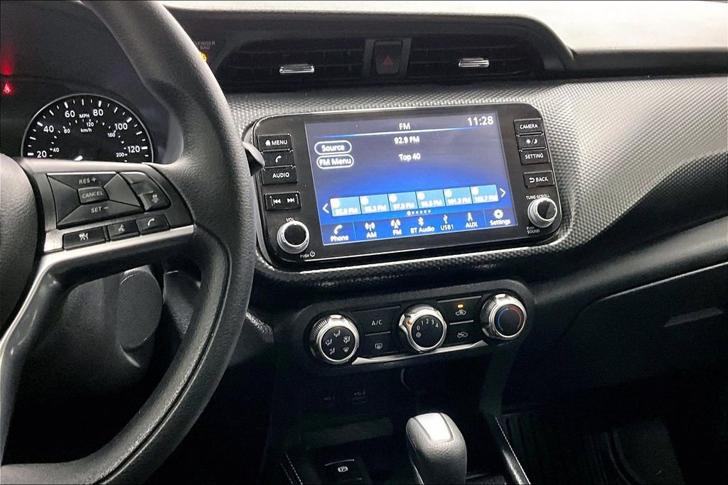 Used 2023 Nissan Kicks SV image 8