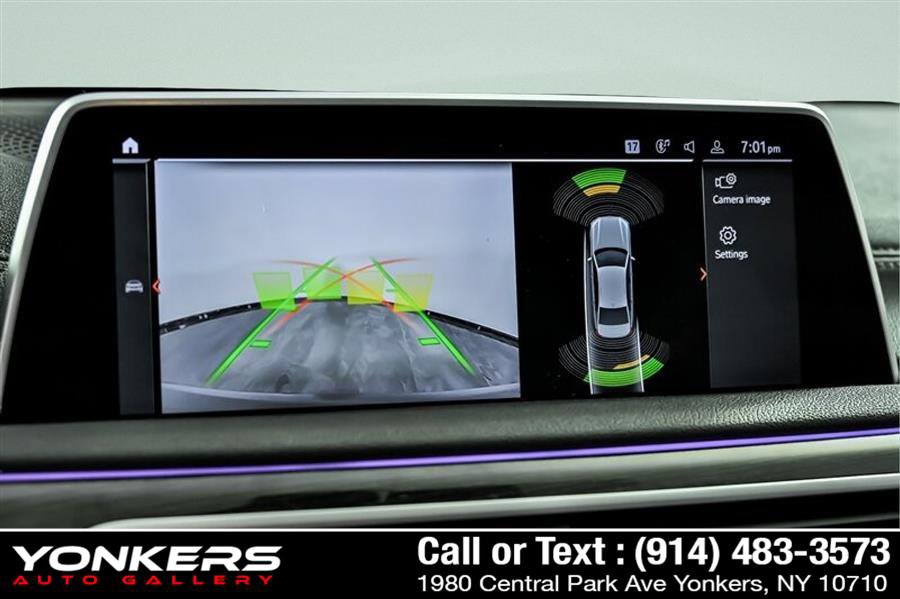 Used 2020 BMW 750i xDrive image 22