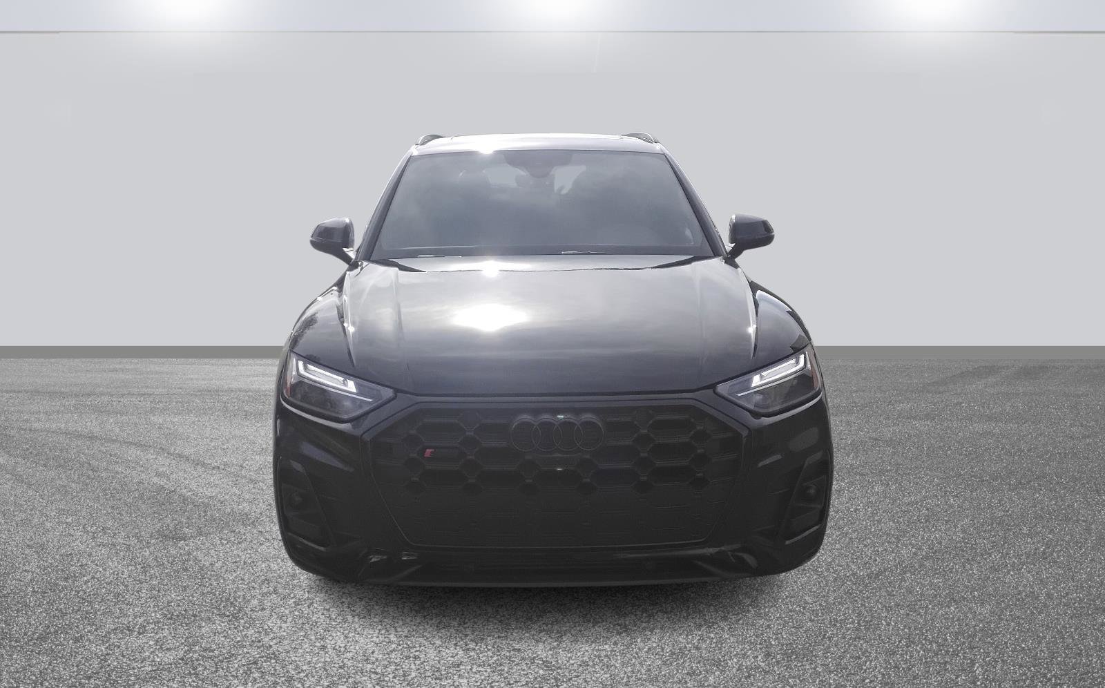 Used 2023 Audi SQ5 Premium Plus w/ Premium Plus Package image 2