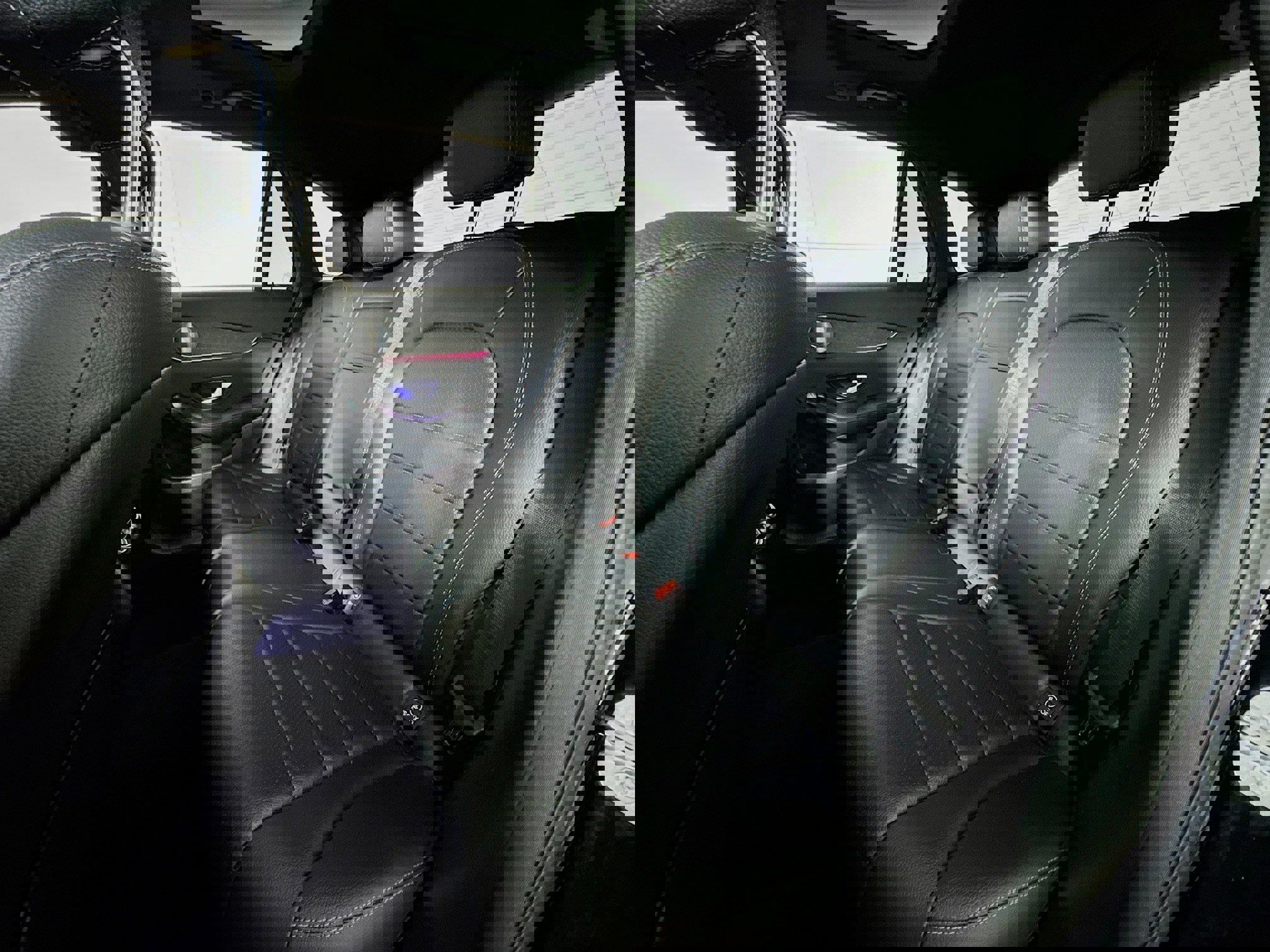 Used 2020 Mercedes-Benz GLC 300 4MATIC image 24