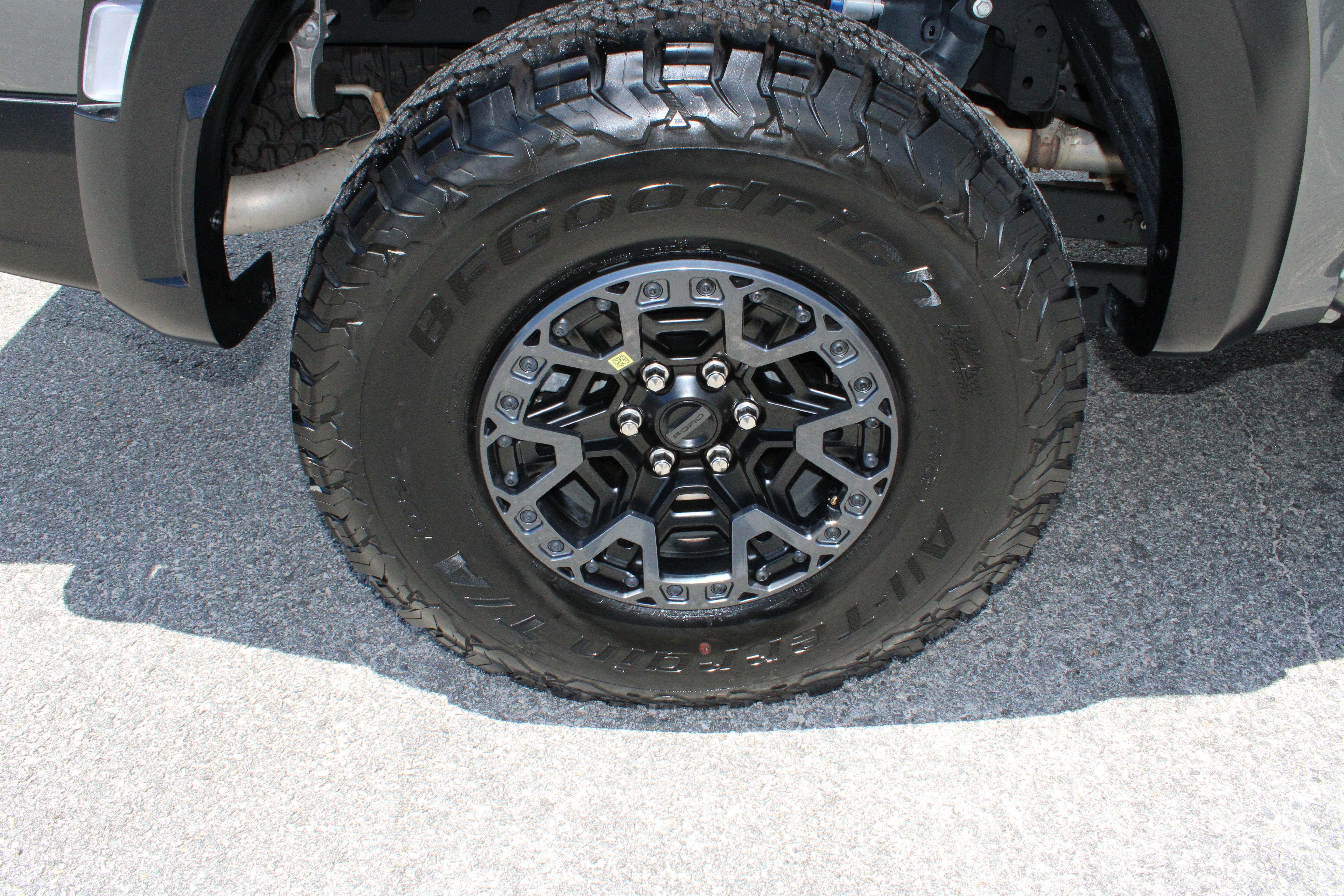 Used 2025 Ford F150 Raptor w/ Equipment Group 803A Raptor R AWD/4WD image 14