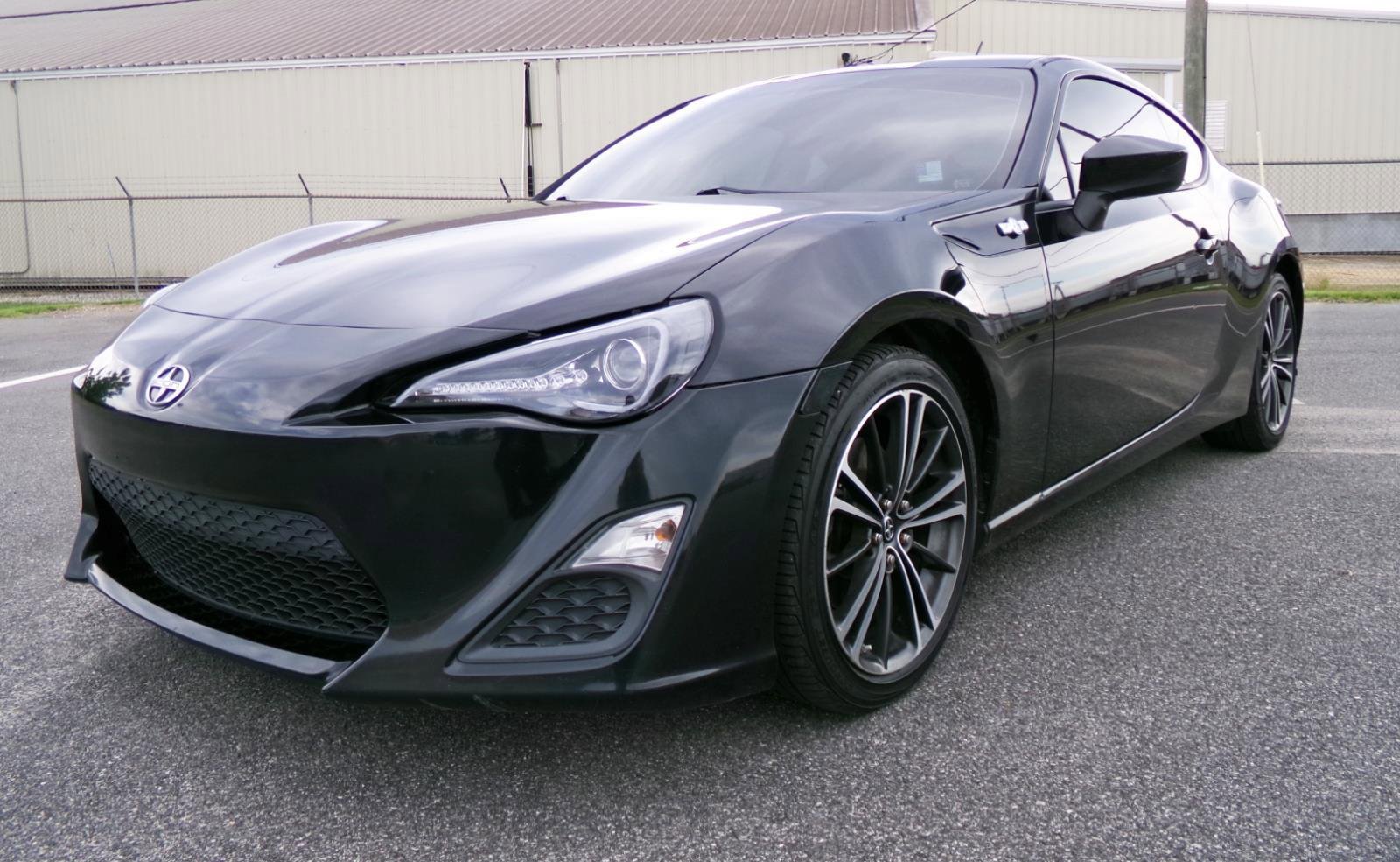 Used 2013 Scion FR-S RWD image 1