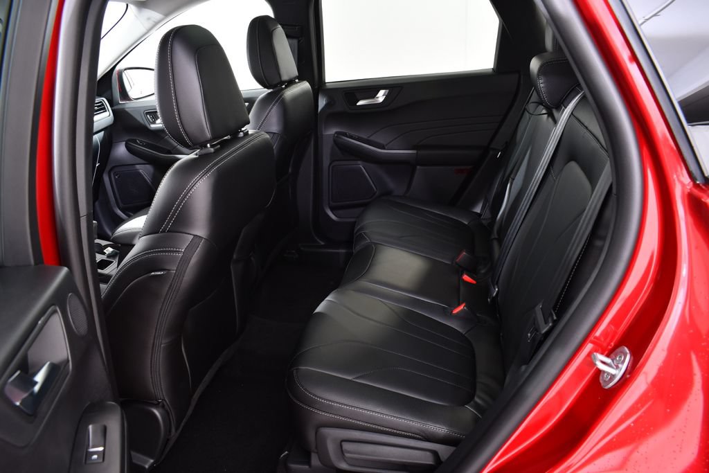 New 2025 Ford Escape SE w/ PHEV Premium Package FWD image 16