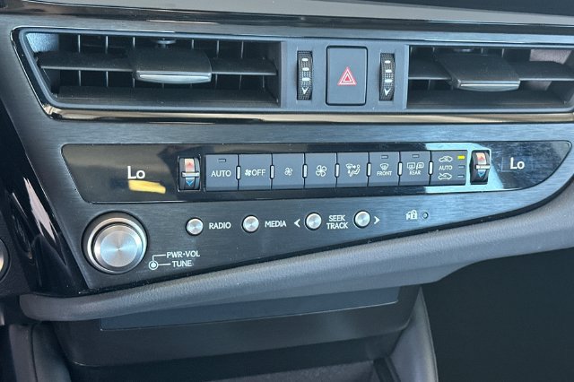 Used 2024 Lexus ES 350 w/ Accessory Package (Z2) FWD image 23