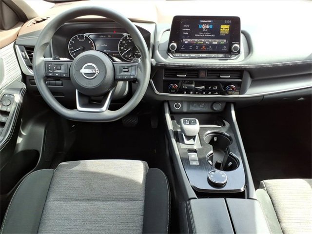 Used 2023 Nissan Rogue SV image 9