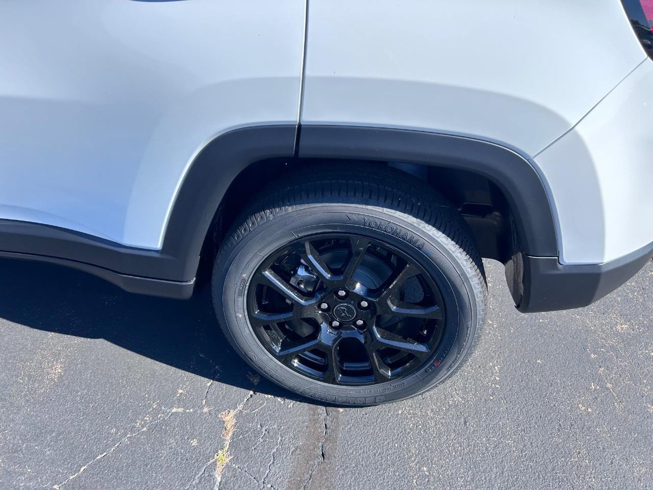New 2026 Jeep Compass Latitude w/ Quick Order Package 29K image 7