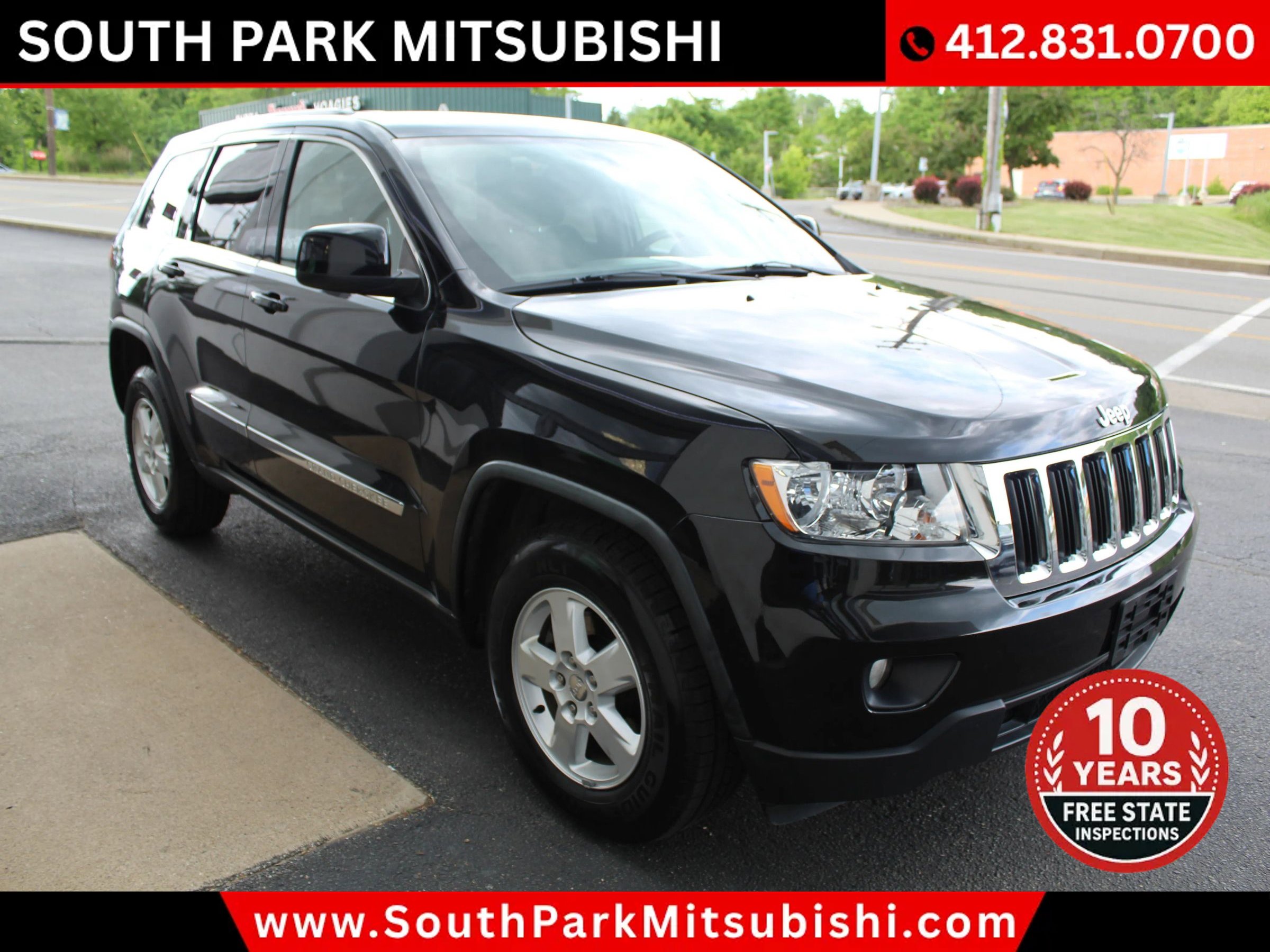 Used 2012 Jeep Grand Cherokee Laredo AWD/4WD image 5