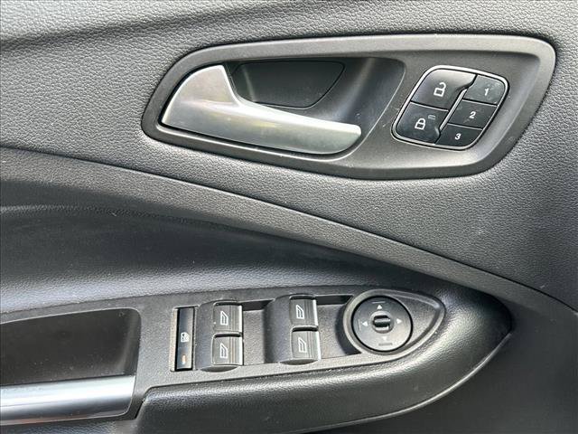 Used 2019 Ford Escape Titanium AWD/4WD image 10
