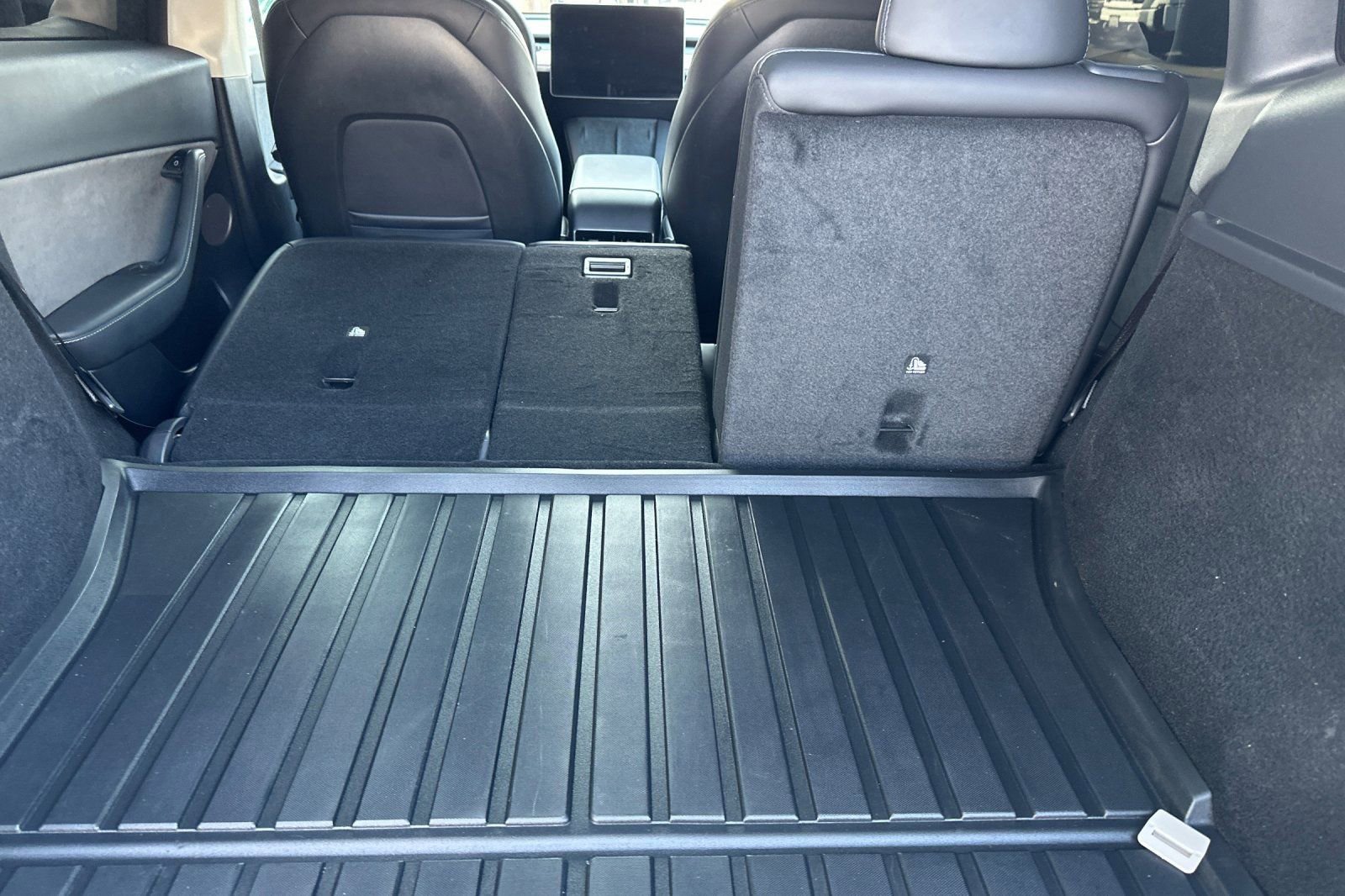 Used 2025 Tesla Model Y Long Range image 16