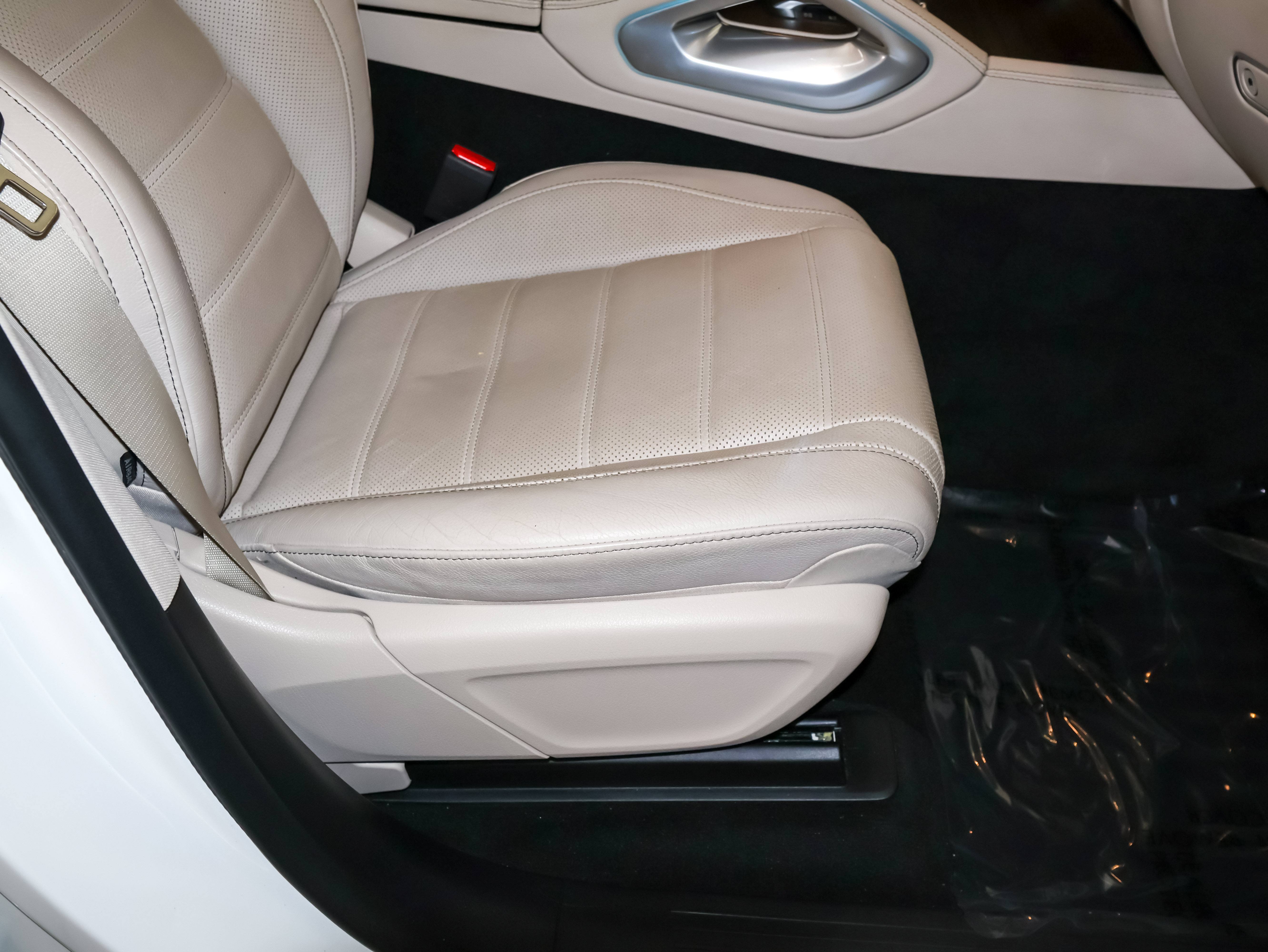 Used 2021 Mercedes-Benz GLS 450 4MATIC image 50