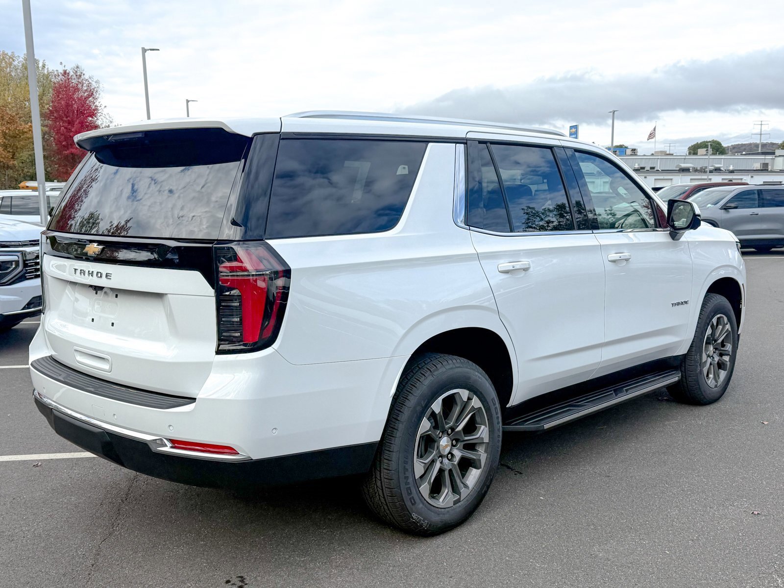 New 2026 Chevrolet Tahoe LS image 7