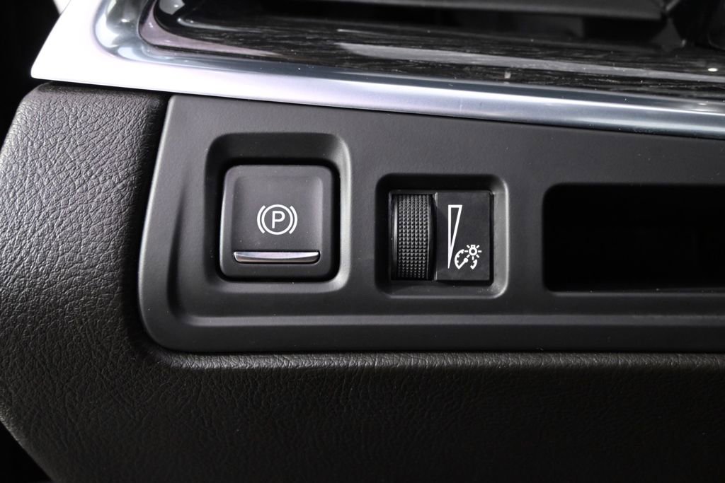 Certified 2023 Cadillac XT5 Premium Luxury AWD/4WD image 24