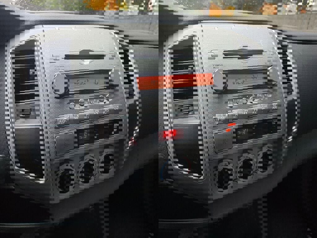 Used 2006 Toyota Tacoma PreRunner image 25