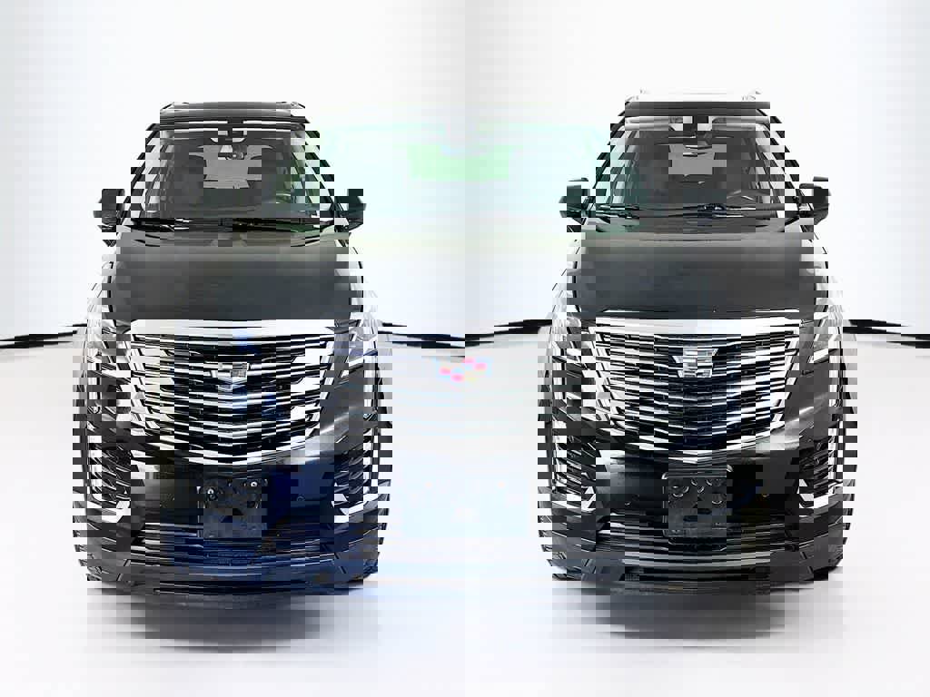 Used 2017 Cadillac XT5 Luxury w/ Driver Awareness Package AWD/4WD image 6