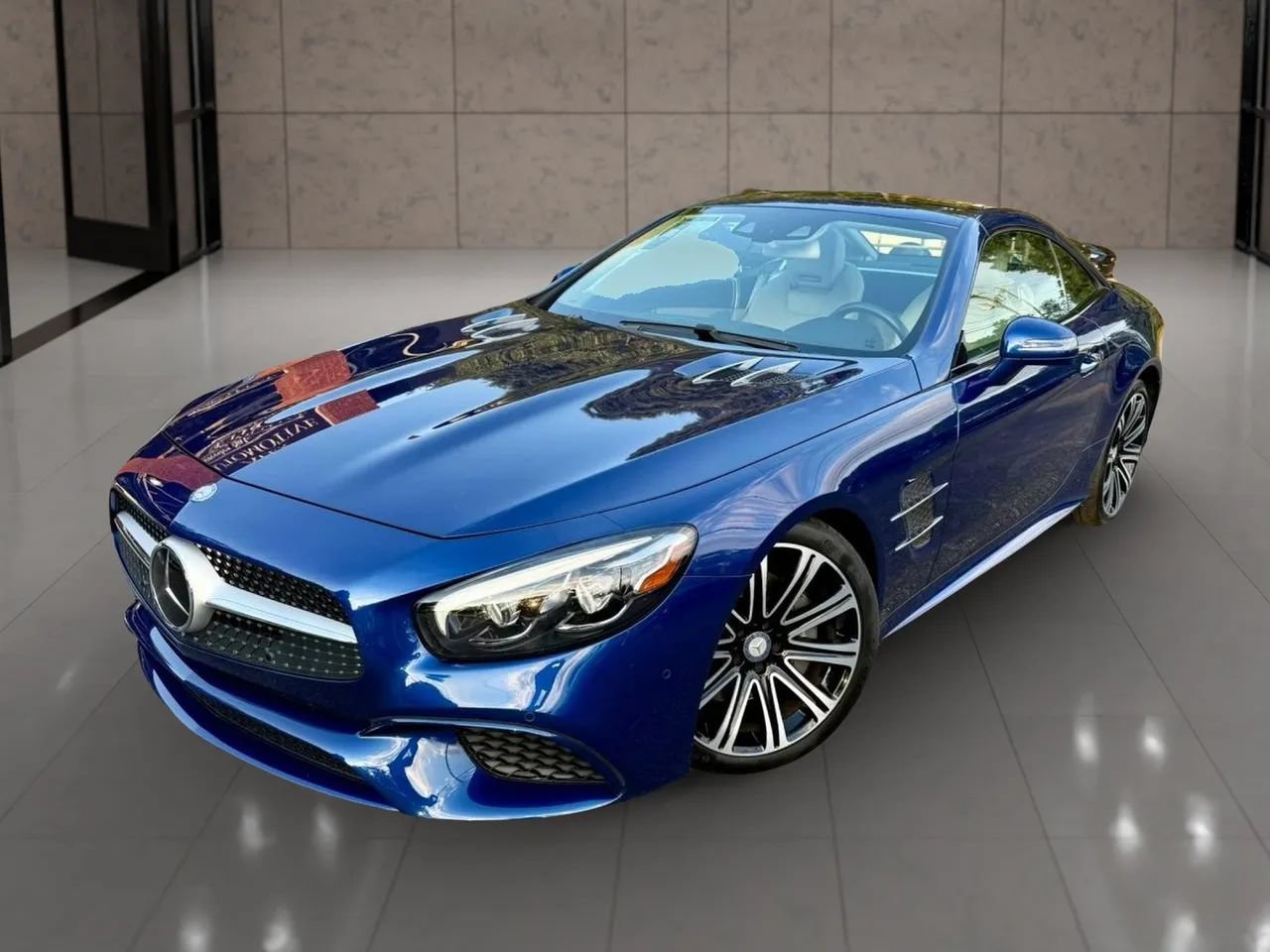 Used 2017 Mercedes-Benz SL 450 image 4