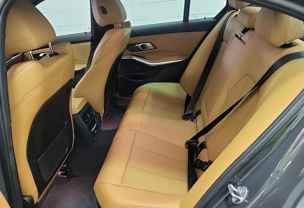 Used 2023 BMW 330e xDrive w/ Premium Package AWD/4WD image 8