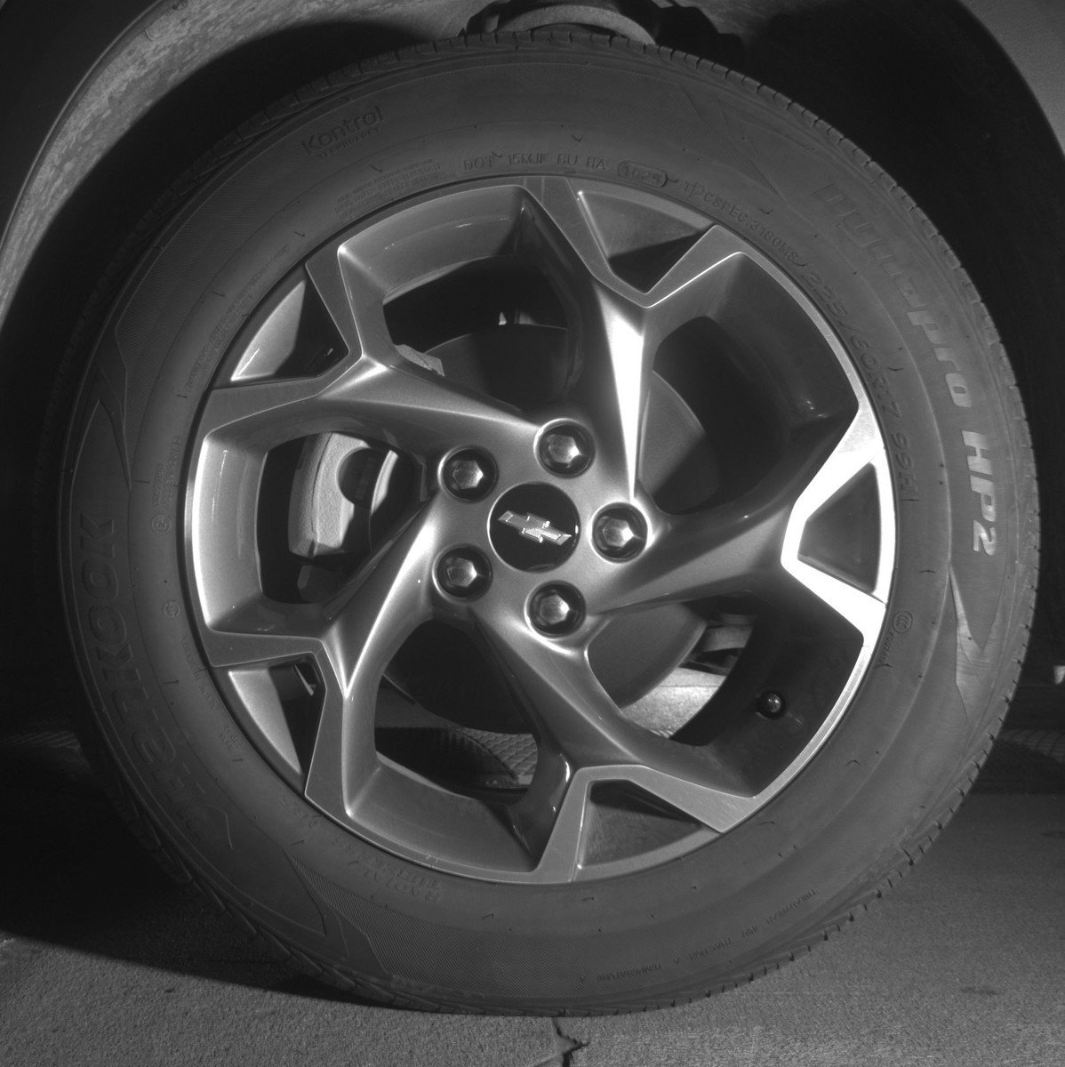 Used 2025 Chevrolet Trax LT w/ LT Convenience Package FWD image 12