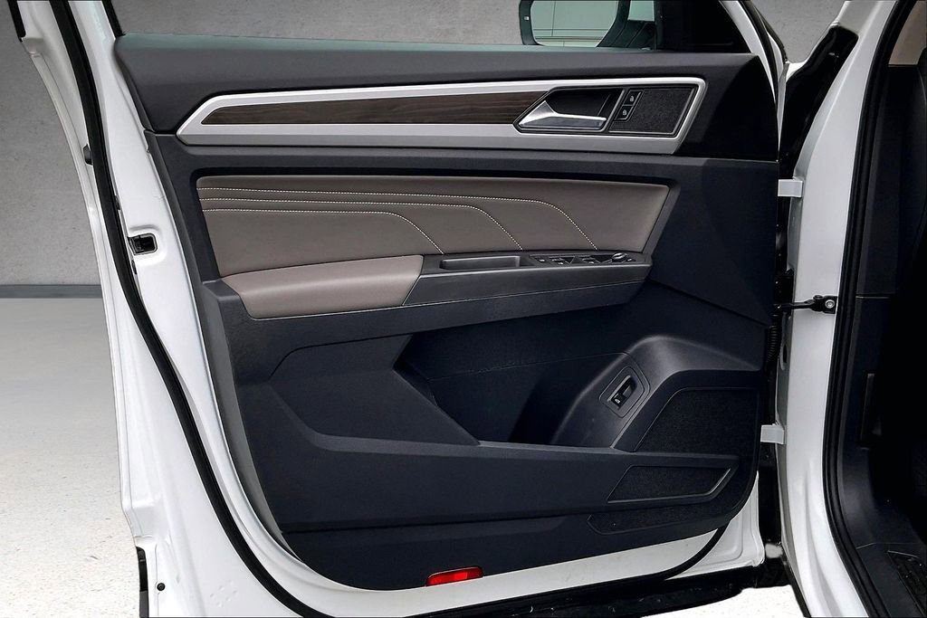 Used 2023 Volkswagen Atlas SE image 20