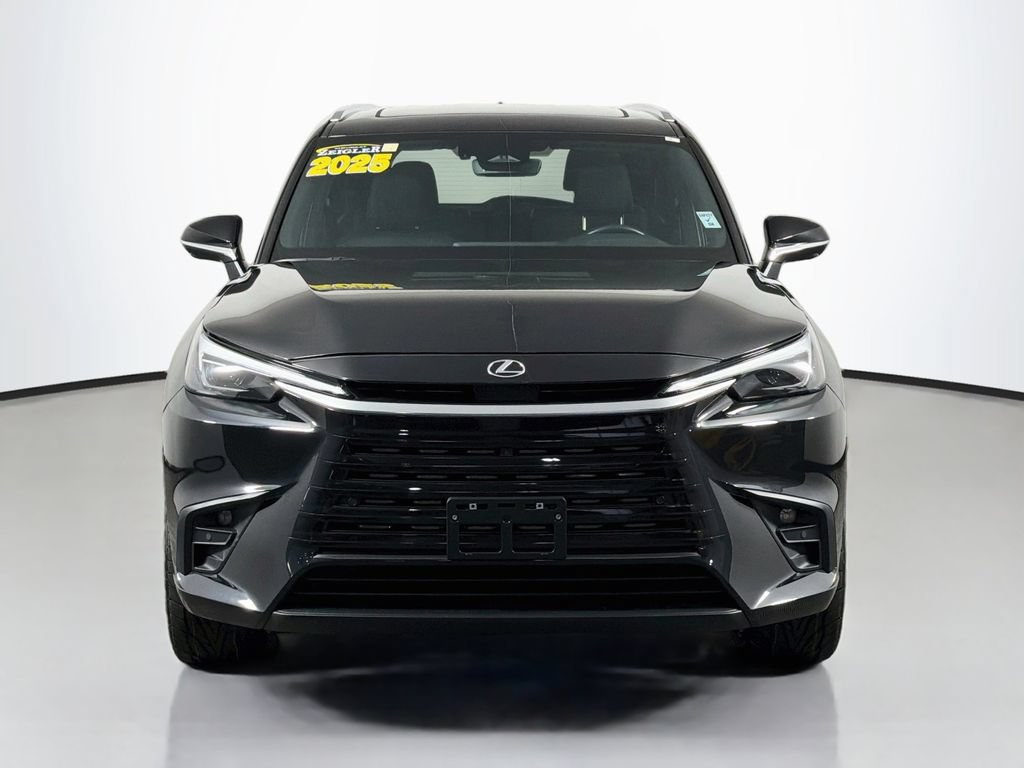 Used 2025 Lexus TX 350 AWD w/ Technology Package image 2