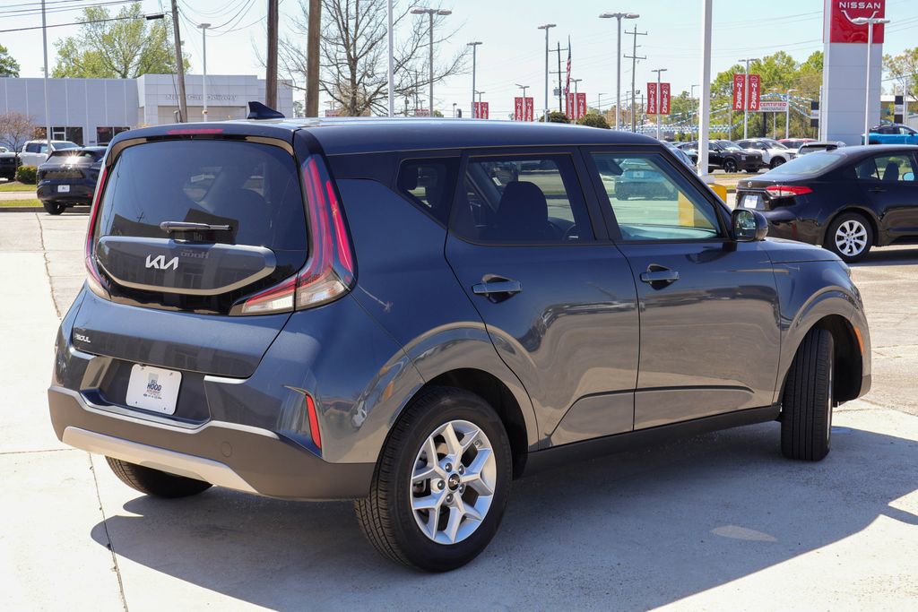 Used 2025 Kia Soul LX w/ LX Technology Package image 19