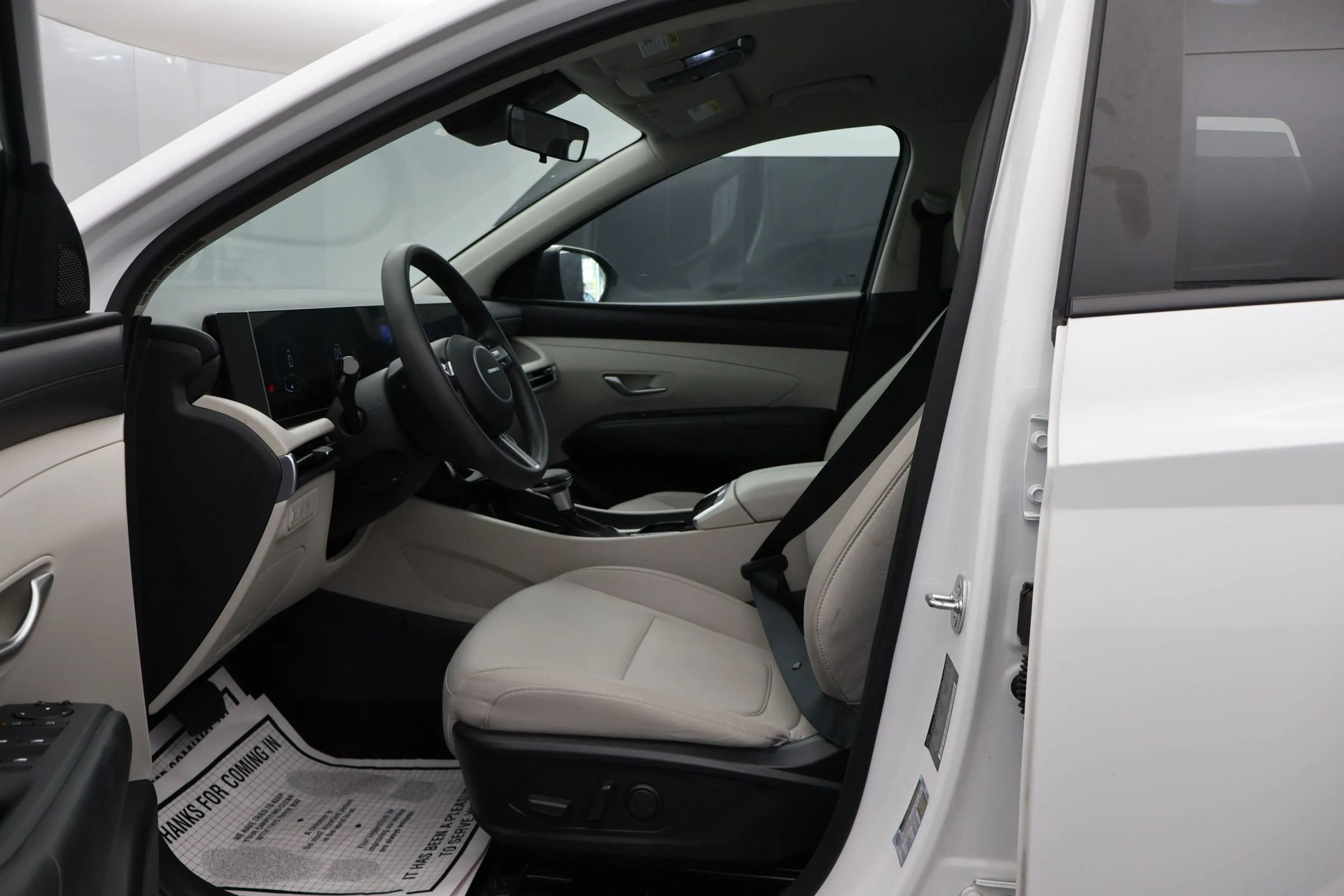 Used 2025 Hyundai Tucson SEL FWD image 11