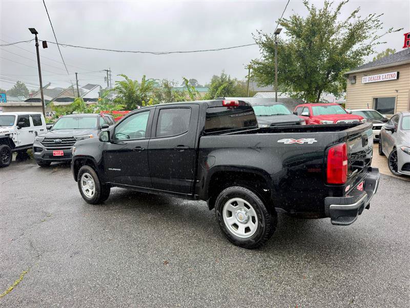 Used 2022 Chevrolet Colorado W/T AWD/4WD image 2