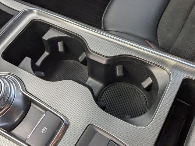 Certified 2022 Ford Edge ST-Line image 17