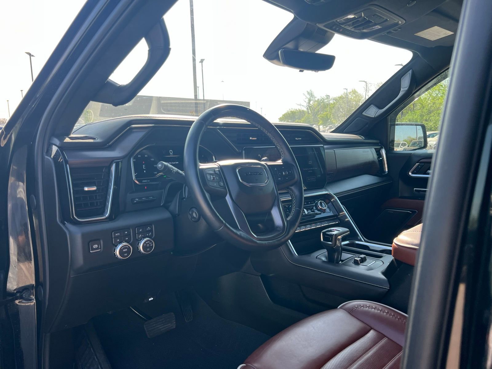 Used 2025 GMC Sierra 1500 Denali Ultimate image 24