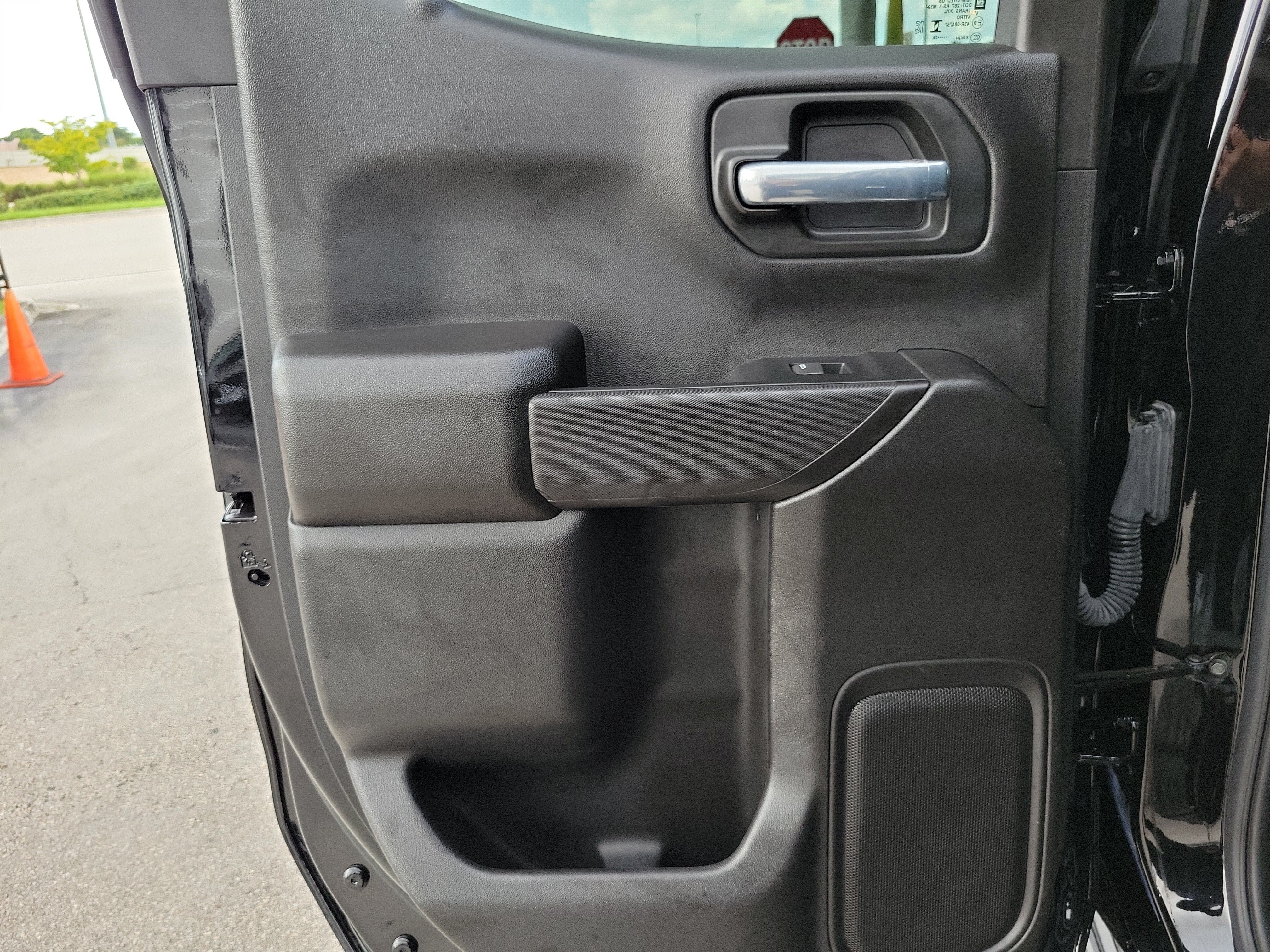 Used 2025 GMC Sierra 1500 Pro w/ Graphite Edition RWD image 11
