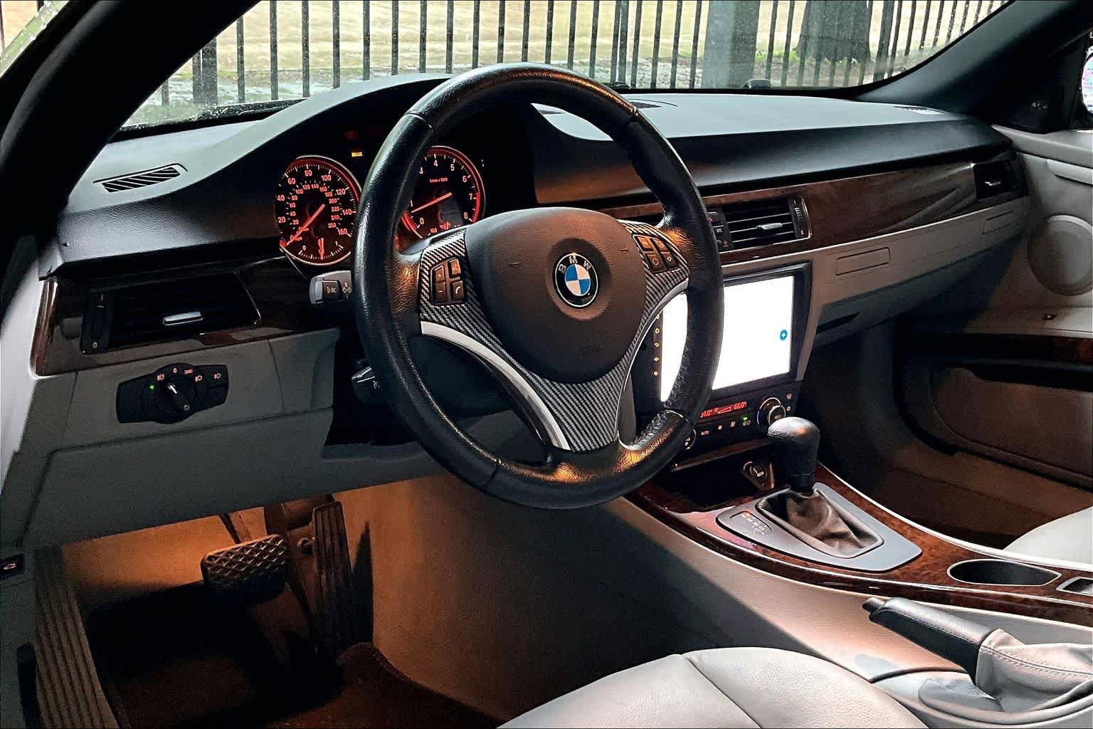 Used 2008 BMW 335i Convertible RWD image 16