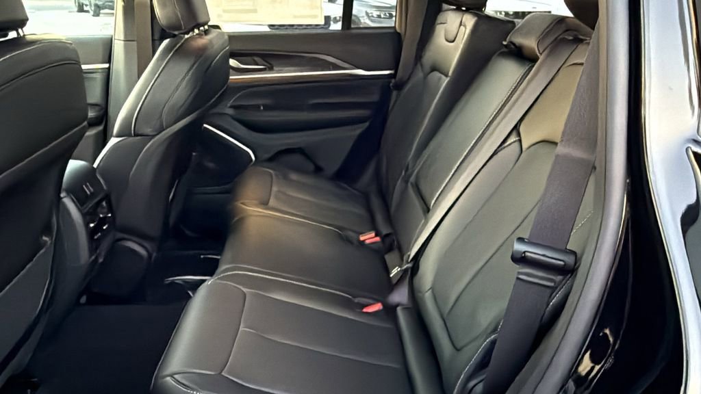 New 2026 Jeep Grand Cherokee Limited image 15
