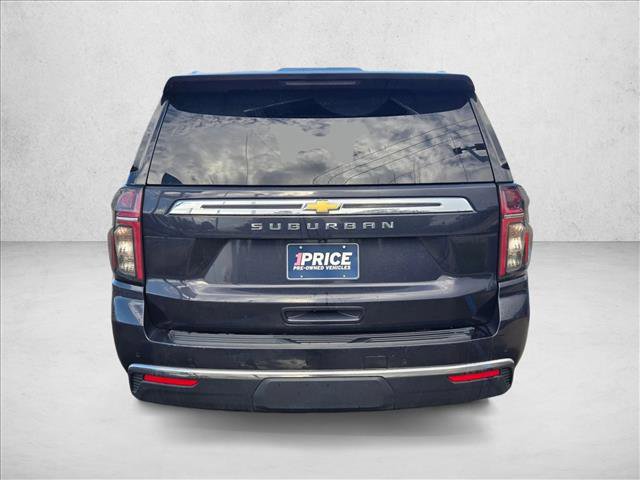 Used 2024 Chevrolet Suburban LT RWD image 6