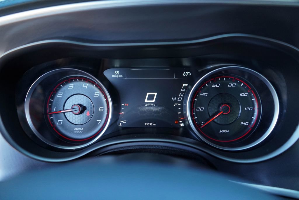 Used 2021 Dodge Charger SXT w/ Plus Group image 6
