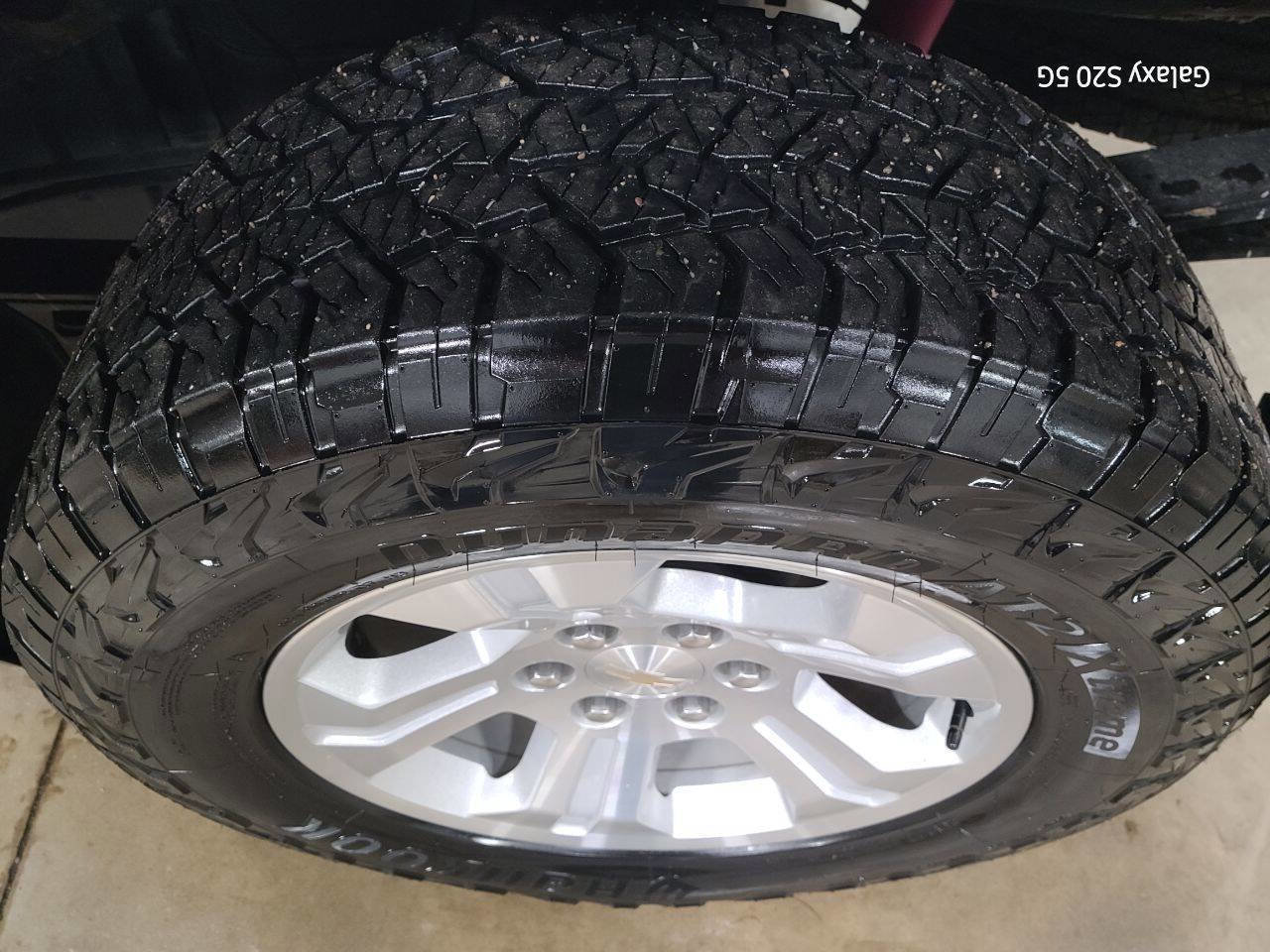 Used 2018 Chevrolet Silverado 1500 LT w/ All Star Edition image 13