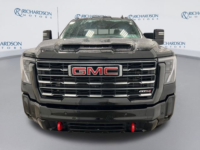 Used 2025 GMC Sierra 2500 AT4 w/ AT4 Premium Plus Package image 8