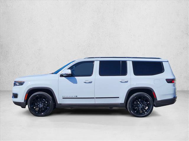 Used 2022 Jeep Wagoneer Series III w/ Premium Group I AWD/4WD image 8