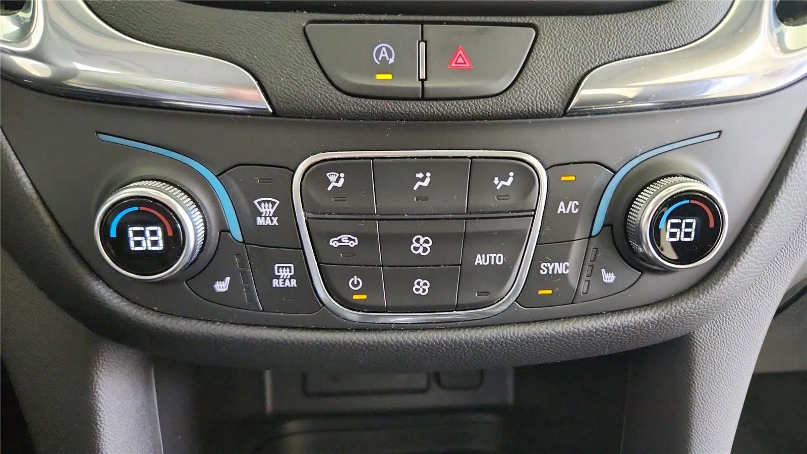 Used 2024 Chevrolet Equinox LT w/ LPO, Floor Liner Package image 30