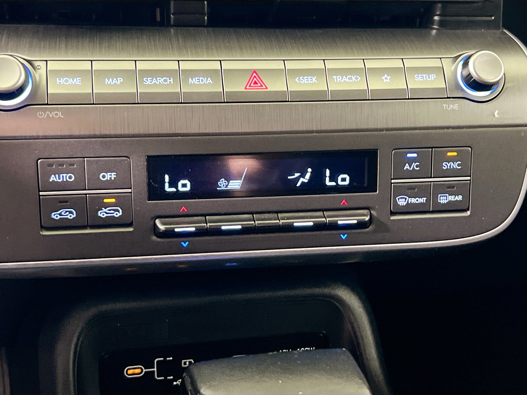 Used 2024 Hyundai Kona SEL AWD/4WD image 27