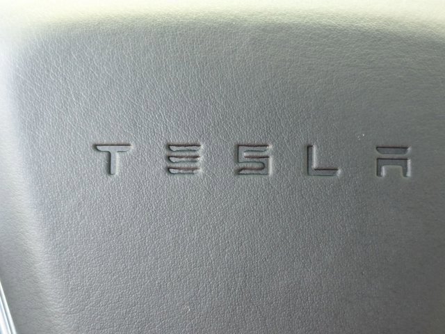 Used 2023 Tesla Model X image 12