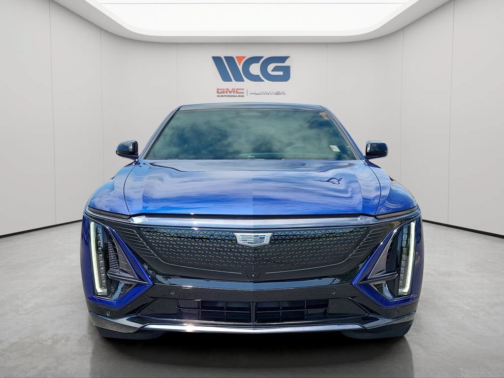 Used 2024 Cadillac Lyriq Sport AWD/4WD image 6