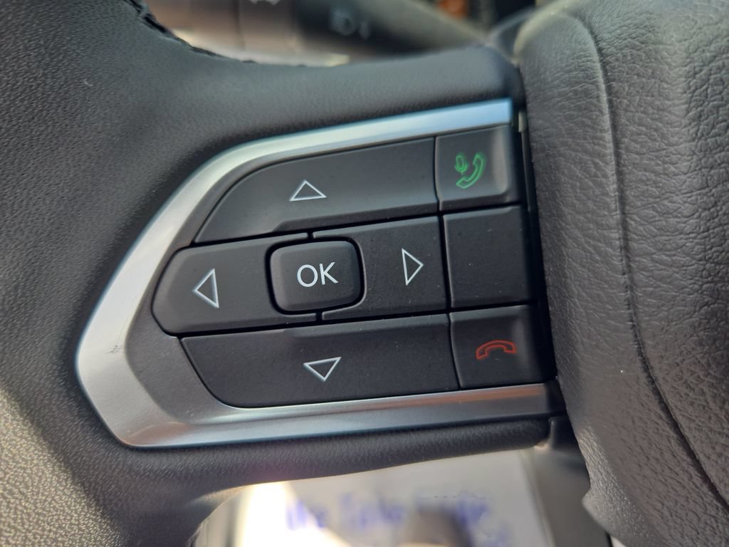 Used 2023 Jeep Compass Latitude AWD/4WD image 20