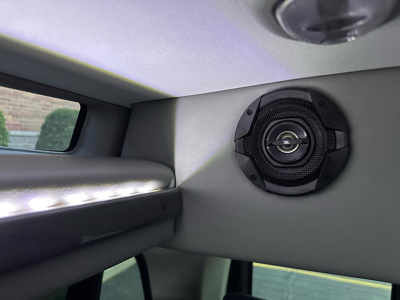 Used 2018 Mercedes-Benz Metris Passenger image 69