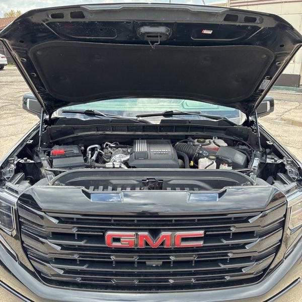 Used 2022 GMC Sierra 1500 Elevation w/ Elevation Premium Package AWD/4WD image 9