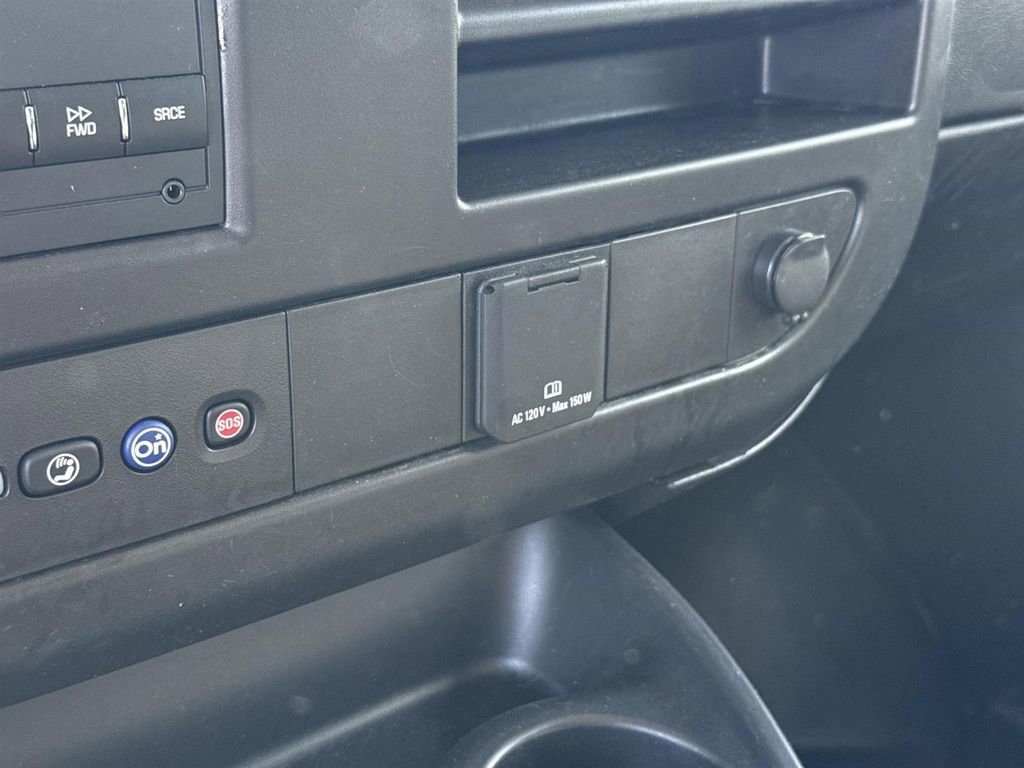 Used 2024 GMC Savana 2500 w/ Driver Convenience Package image 32
