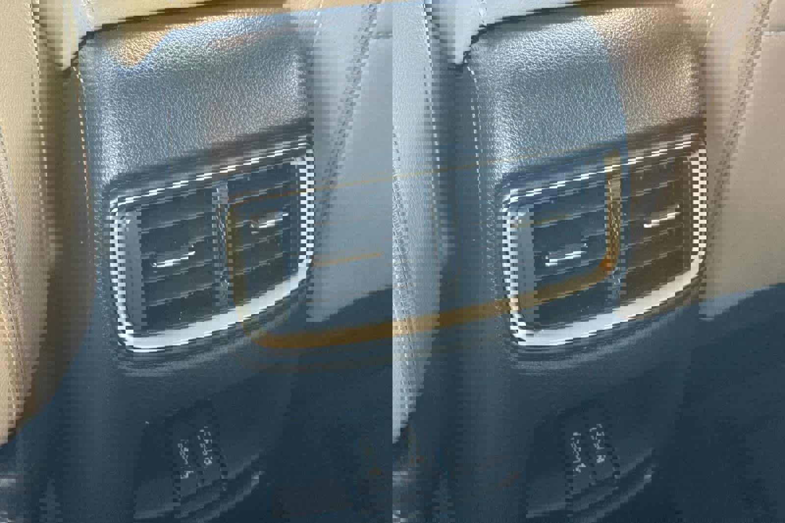 Used 2020 Honda CR-V Touring image 14