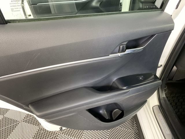 Used 2019 Toyota Camry SE FWD image 25