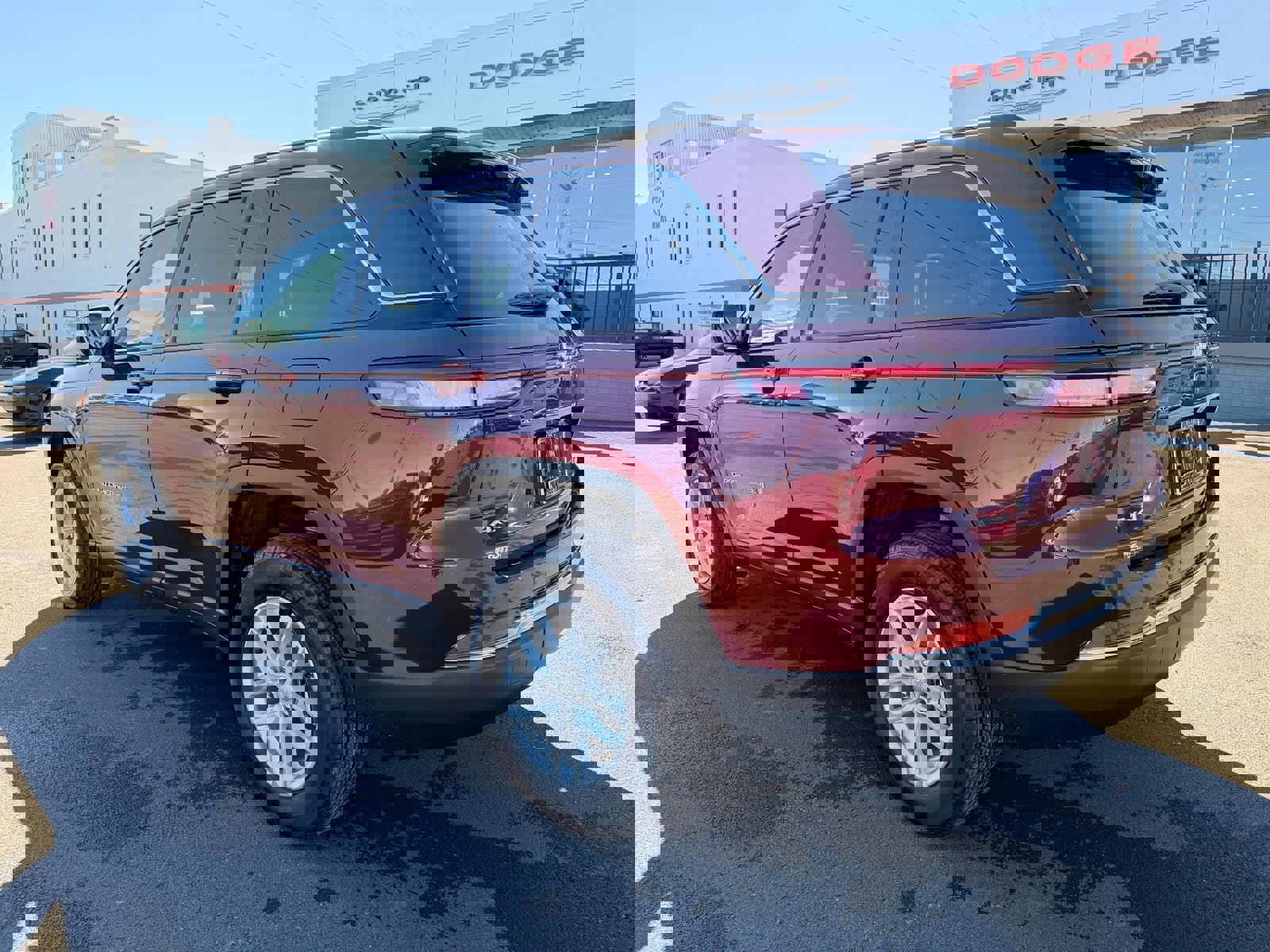 New 2026 Jeep Grand Cherokee Laredo X image 4