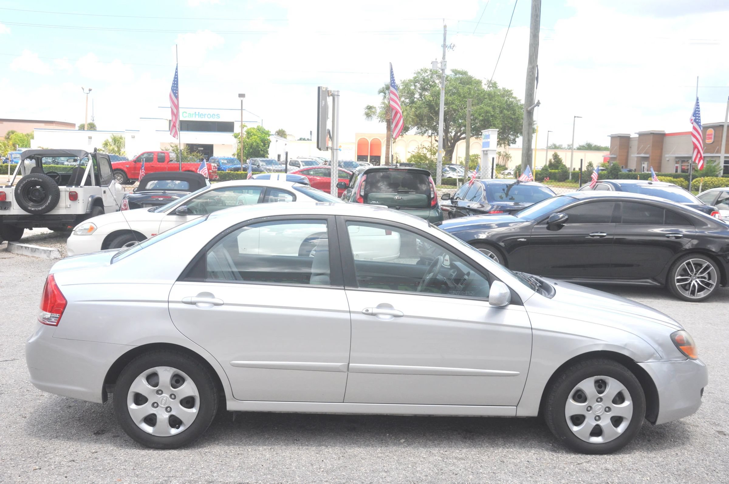 Used 2009 Kia Spectra LX FWD image 4