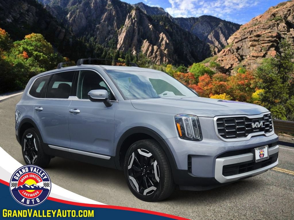 Used 2025 Kia Telluride S